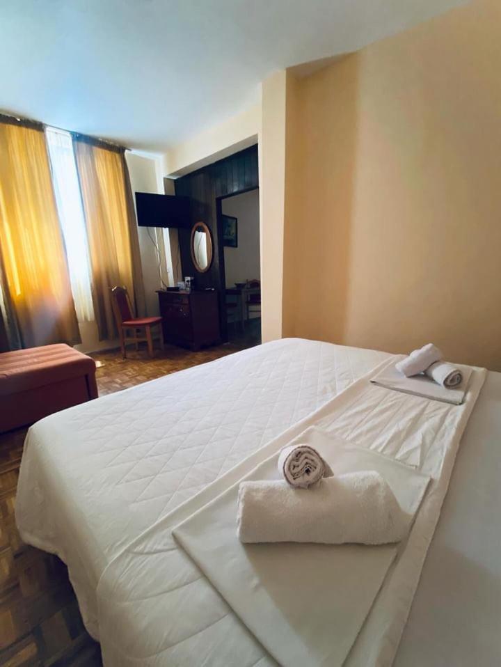 Apartments Dunja Свети Стефан Екстериор снимка