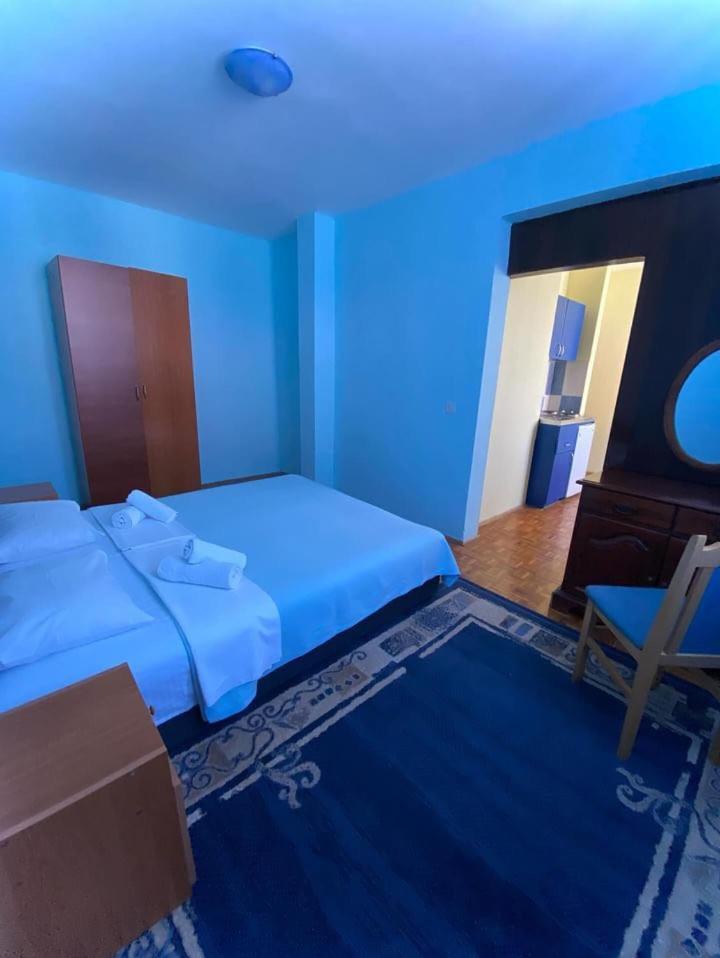 Apartments Dunja Свети Стефан Екстериор снимка