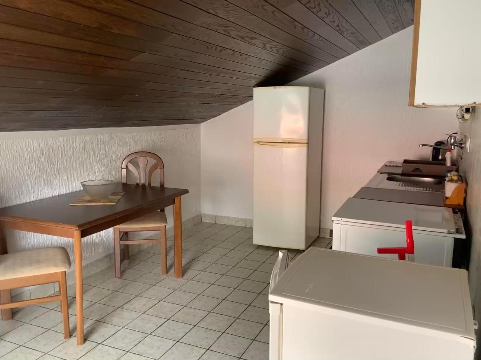 Apartments Dunja Свети Стефан Екстериор снимка
