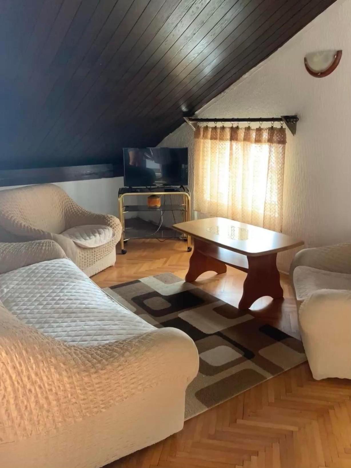 Apartments Dunja Свети Стефан Екстериор снимка