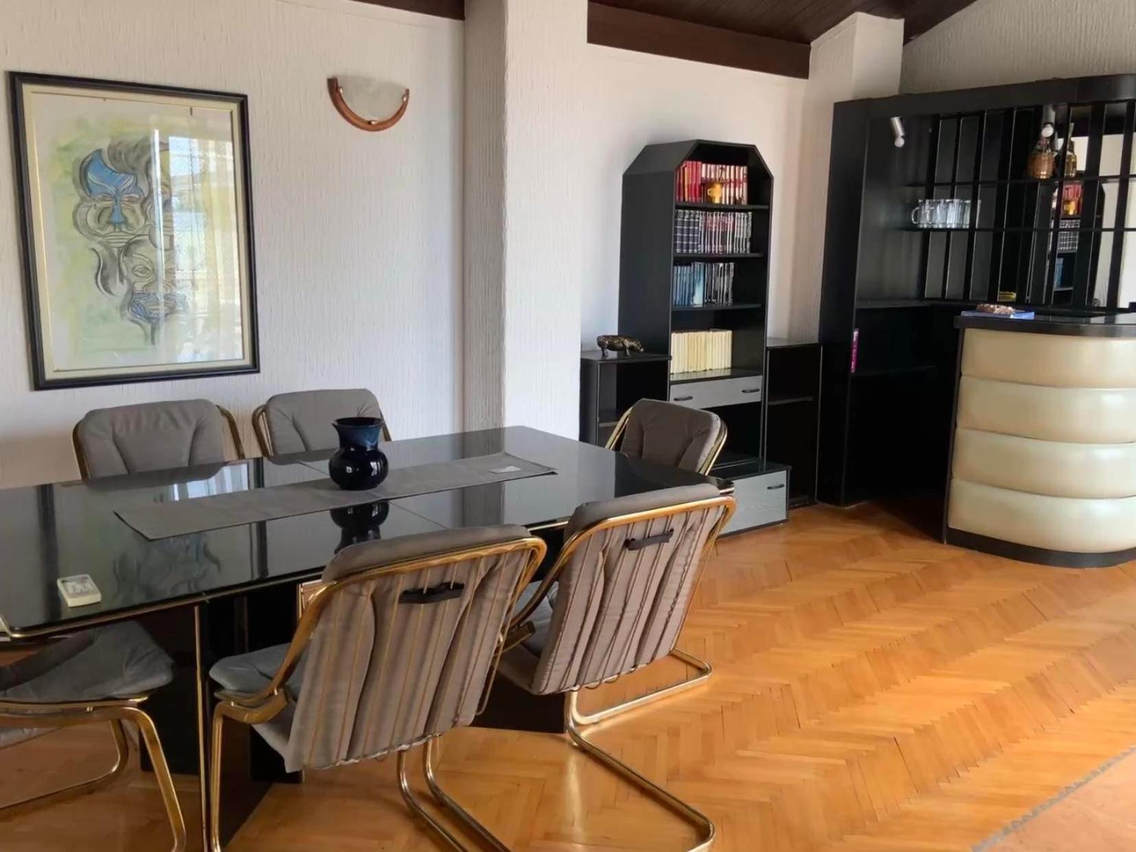 Apartments Dunja Свети Стефан Екстериор снимка